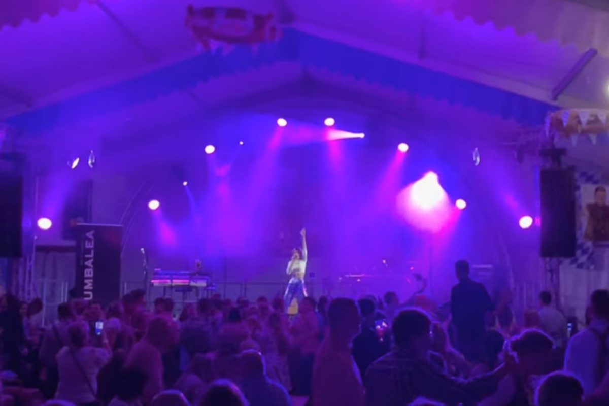 Party Show 4 HELENE FISCHER DOUBLE & TRIBUTE SHOW CARO MERZIG Oktoberfest 2021