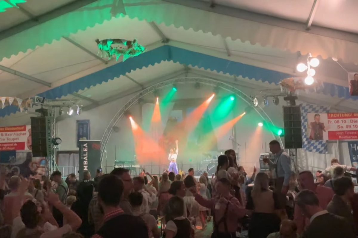 Party Show 2 HELENE FISCHER DOUBLE & TRIBUTE SHOW CARO MERZIG Oktoberfest