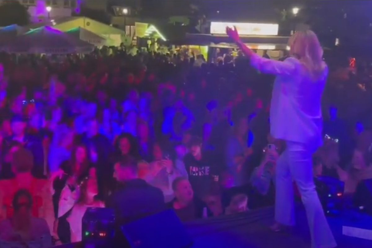 Tribute Konzert 3 HELENE FISCHER DOUBLE & TRIBUTE SHOW CARO Siederfest