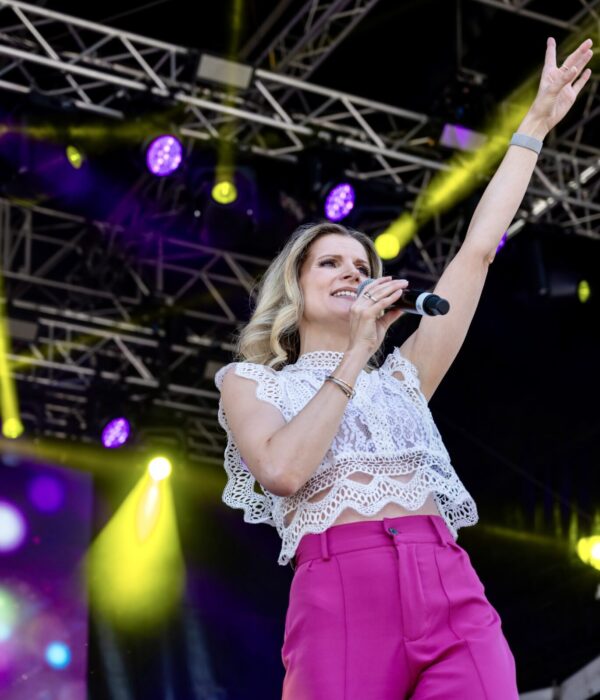 Über Caro 8 Helene Fischer Double Caro Live 14